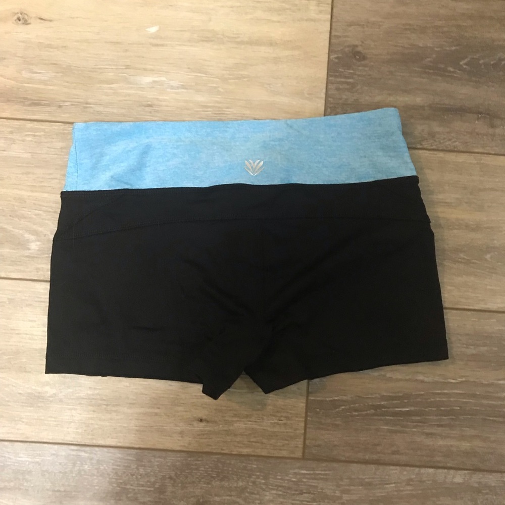 Forever 21 spandex shorts